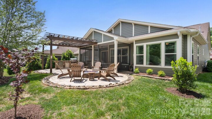 Property Photo: 131 Chimney Rock Court NC 28037