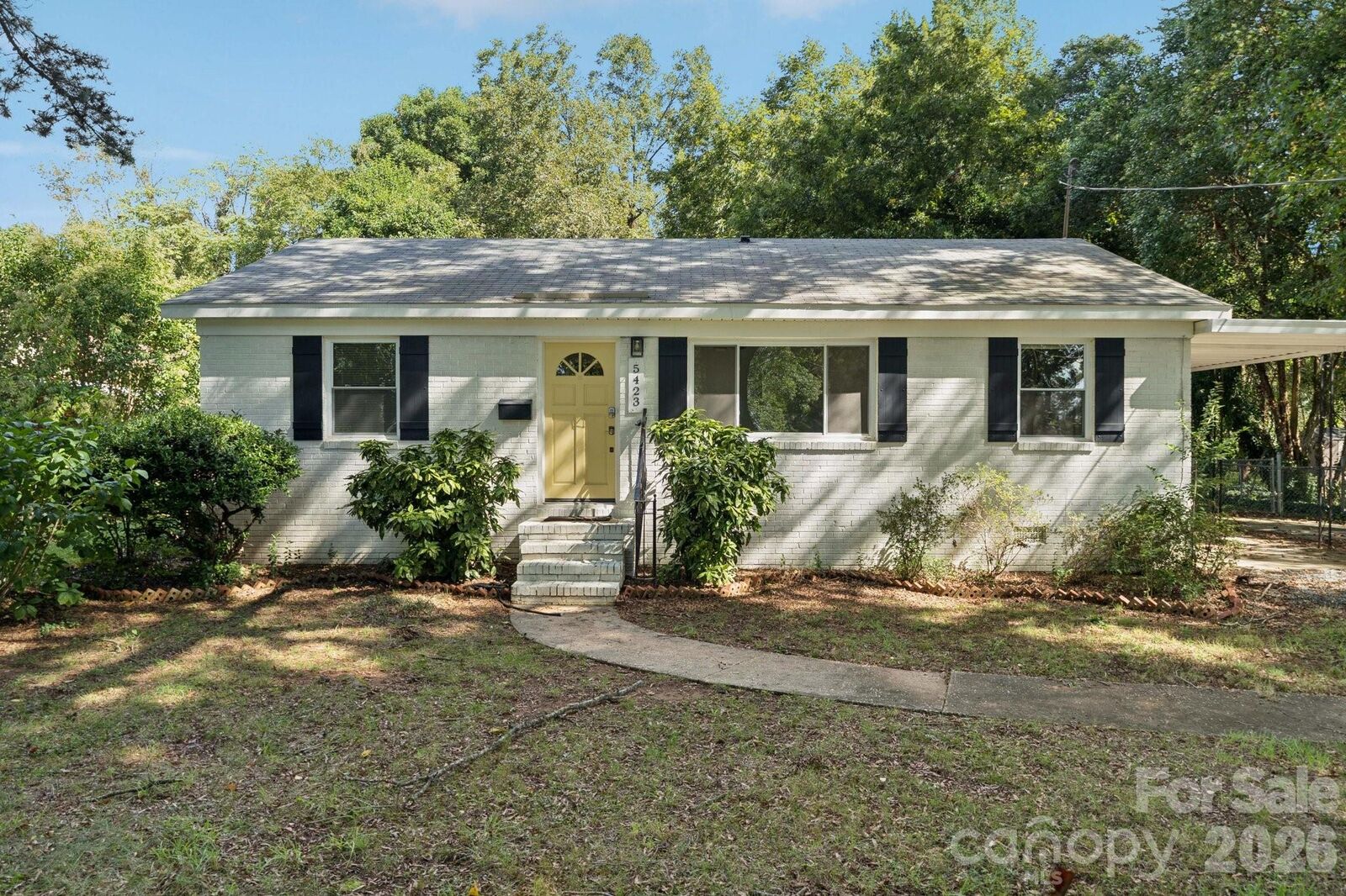 Property Photo:  5423 Lantana Avenue  NC 28212 