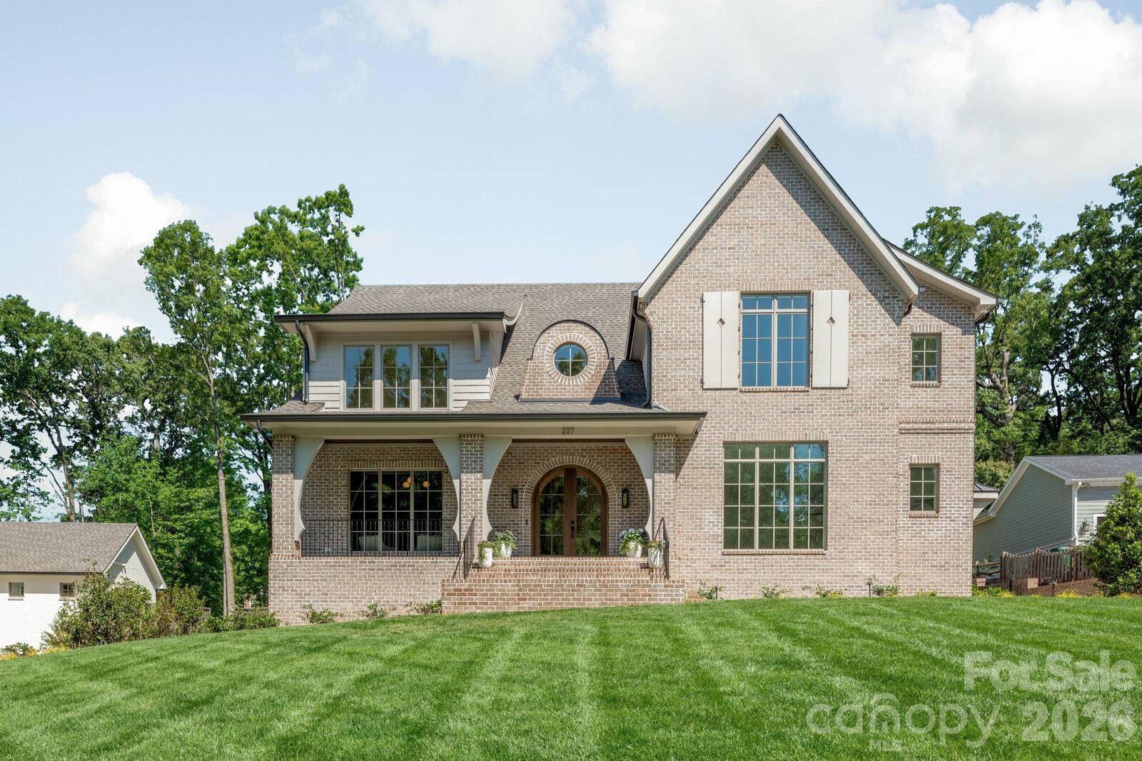Property Photo: 227 Hargett Court NC 28211