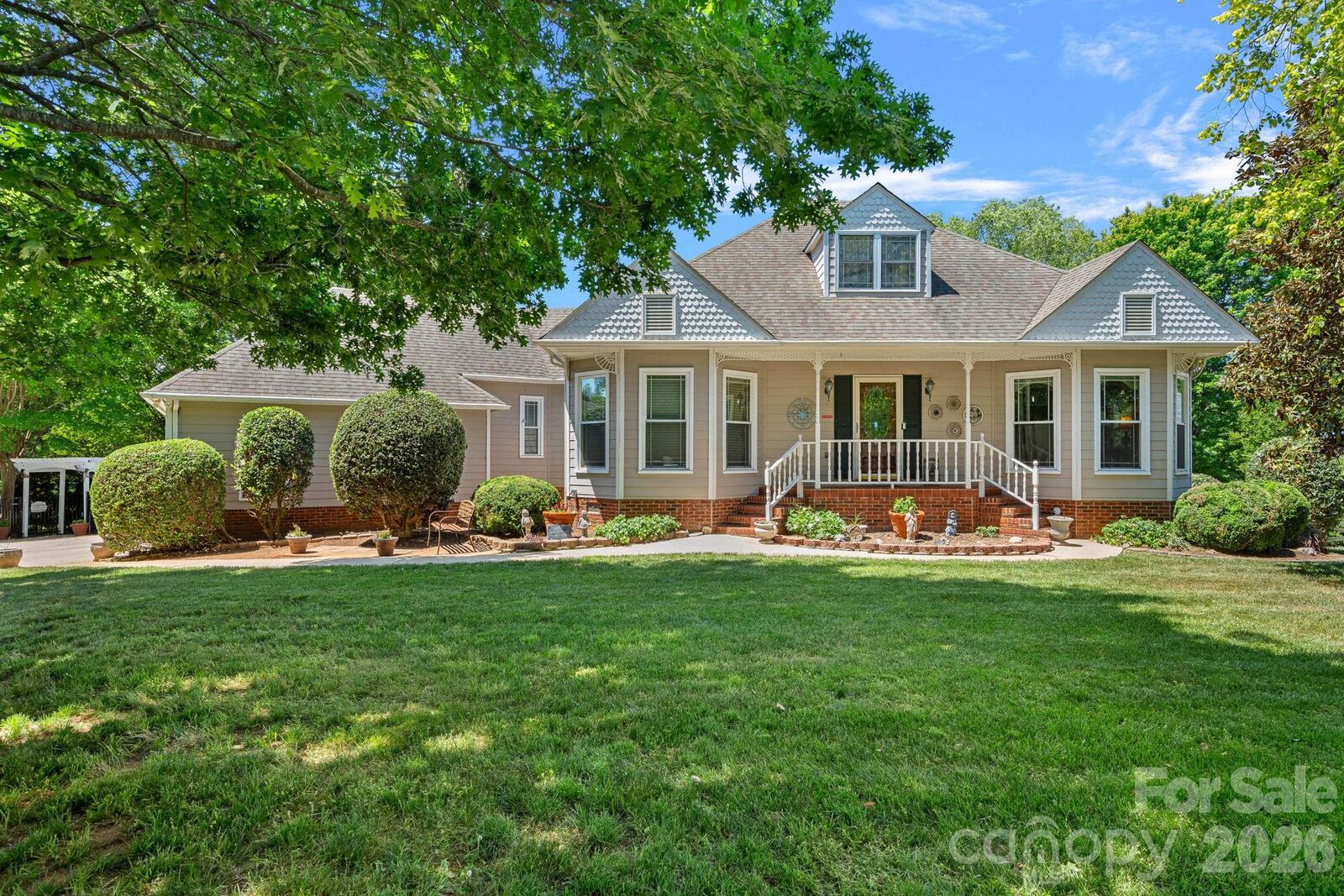 Property Photo:  240 Canvasback Road  NC 28117 