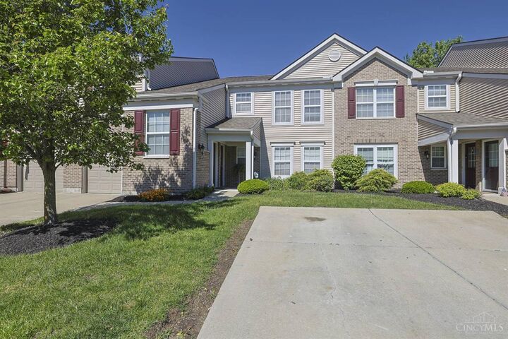 Property Photo:  1545 Weatherstone Circle  OH 45050 