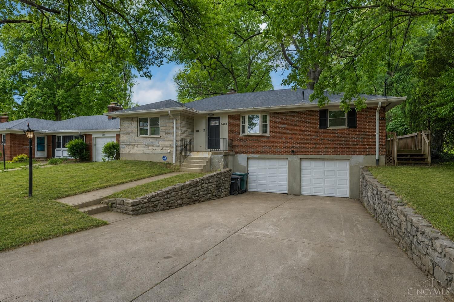 Property Photo:  6481 Devonwood Drive  OH 45224 