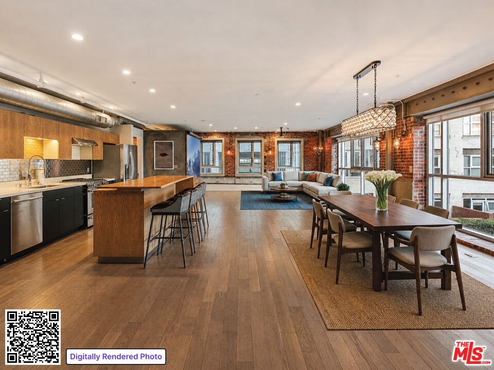 Property Photo:  527 Molino St  CA 90013 