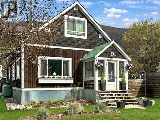 Property Photo: 602 Slocan Street BC V0G 2C0