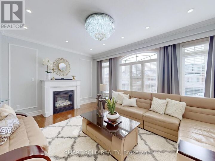 Property Photo:  72 Headwater Crescent  ON L4E 0T2 