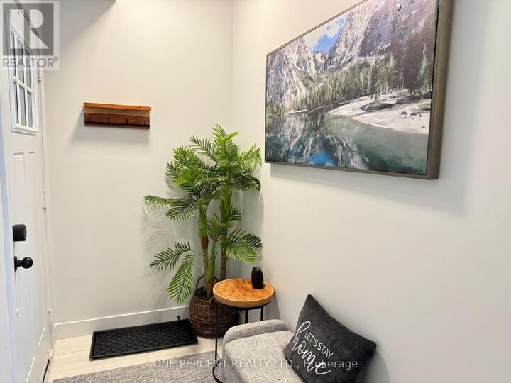 Property Photo:  12 Beckwith Lane 302  ON L9Y 0A4 