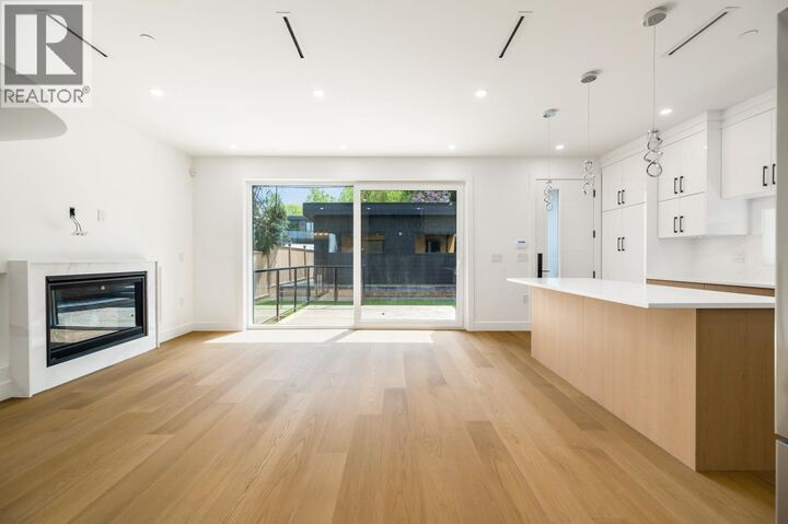Property Photo:  950 17th Ave 2  BC V5Z 1V4 