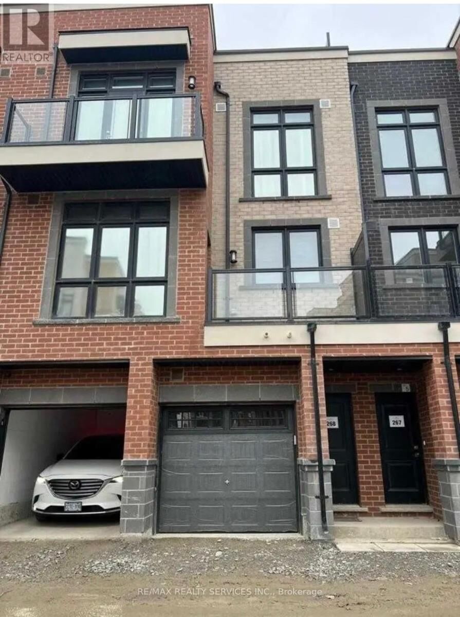 Property Photo:  9 Phelps Lane 12  ON L4E 1J4 