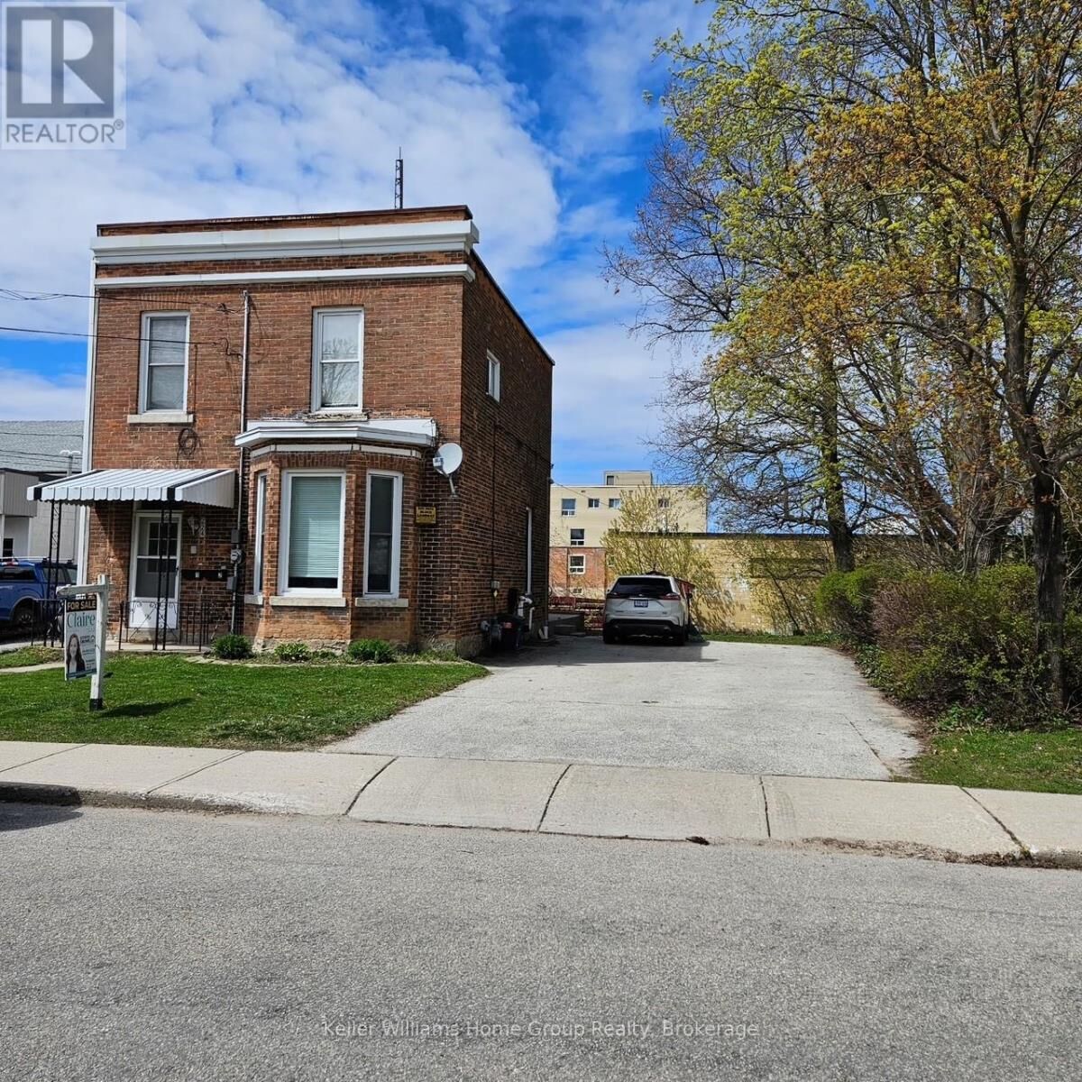 Property Photo:  224 7th Street East  ON N4K 1H9 