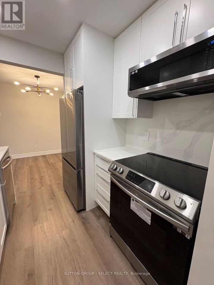 Property Photo:  2228 Trafalgar Street 226  ON N5V 4J8 