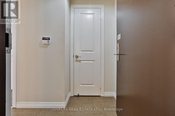 Property Photo:  30 Herons Hill Way 2110  ON M2J 0A7 