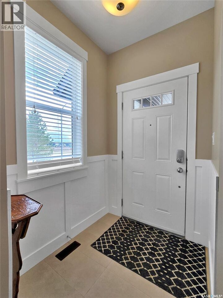 Property Photo:  8 800 St Andrews Lane  SK S0K 4S1 