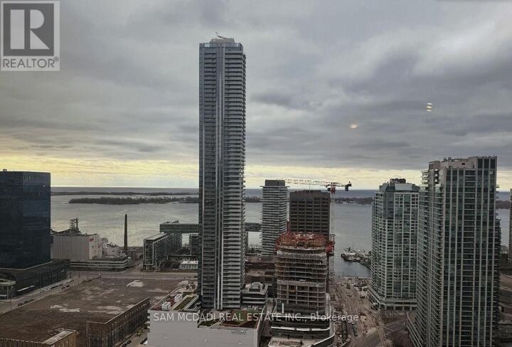Property Photo:  1 The Esplanade Drive 2407  ON M5E 0A8 