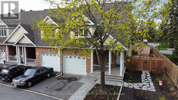 Property Photo:  214 Laura Private  ON K1B 1C8 