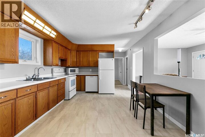 Property Photo:  128 Pearson Street  SK S0G 1J0 