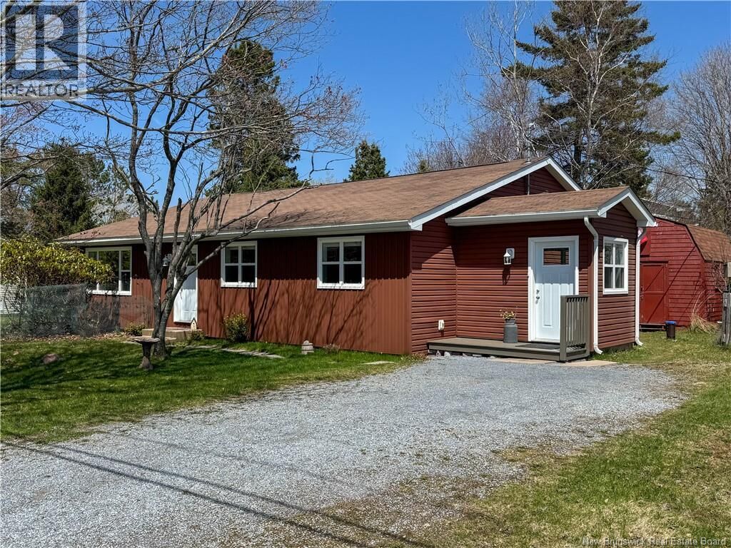Property Photo:  45 Saunders Drive  NB E2E 1J4 