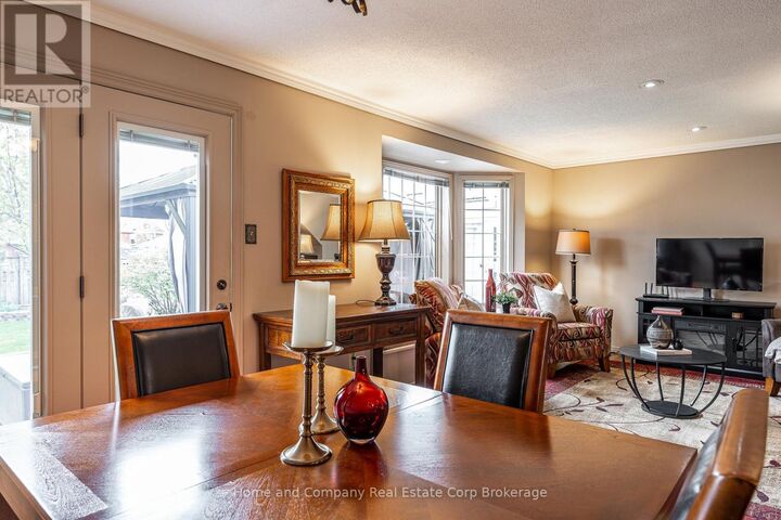 Property Photo:  116 Falstaff Street  ON N5A 3T5 