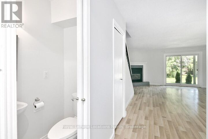Property Photo:  127 Alfred Street West 80  ON N0H 2P0 