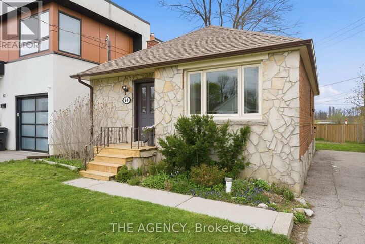 Property Photo:  84 Clonmore Drive  ON M1N 1X8 