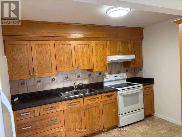 Property Photo:  183 Main Street East  ON L3K 1S5 
