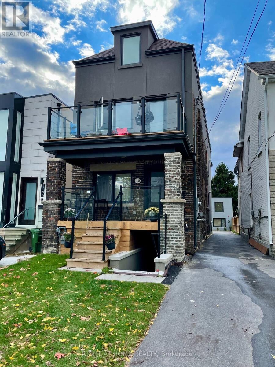 Property Photo:  1258 Broadview Avenue 1  ON M4K 2T4 