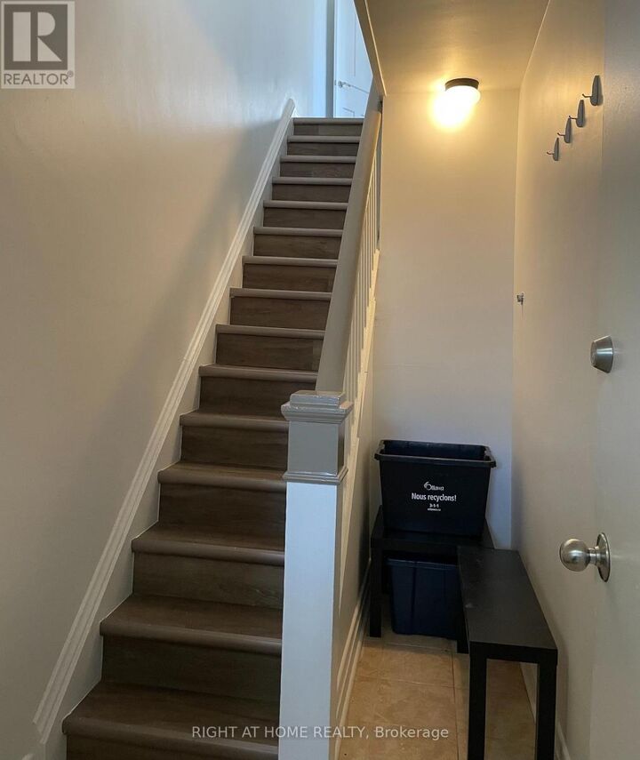 Property Photo:  411B Preston Street  ON K1S 4N1 