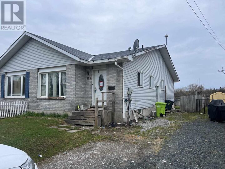 Property Photo:  829 Cooper St  ON P6C 4W3 