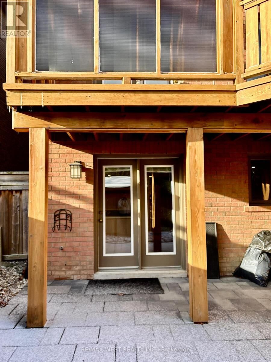 Property Photo:  463 Hewitt Circle Bsmt  ON L3X 2M1 