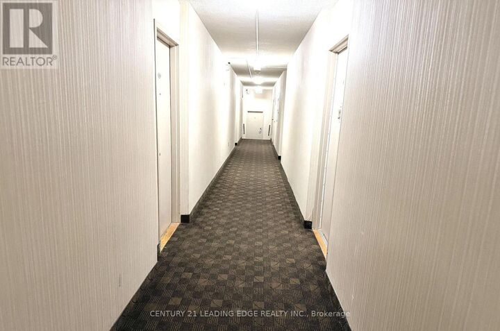 Property Photo:  5 Massey Square 2411  ON M4C 5L6 