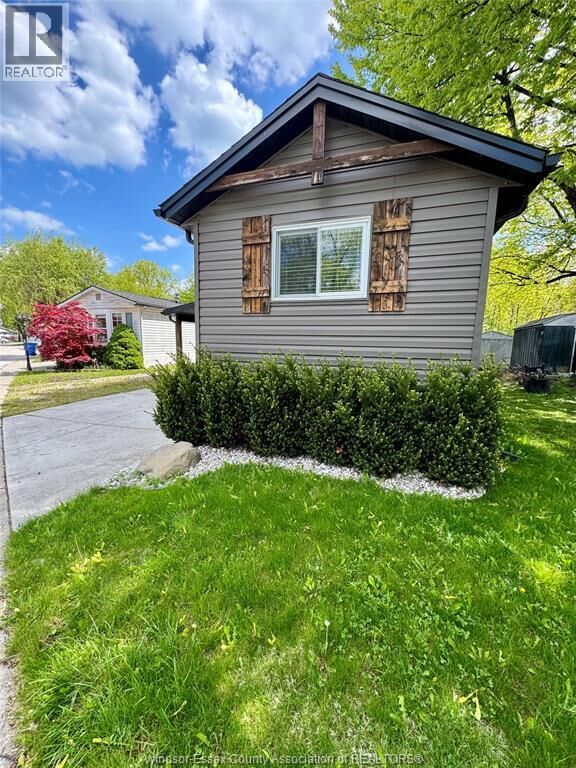 Property Photo:  160 Michael  ON N8N 2V6 
