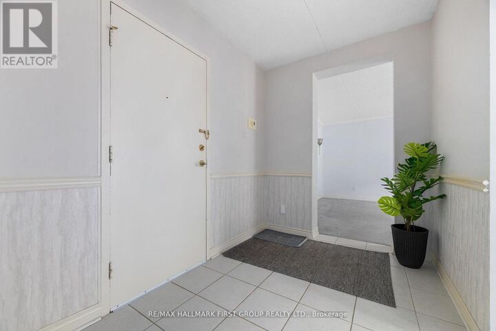 Property Photo:  580 Mary Street East 102  ON L1N 2R3 