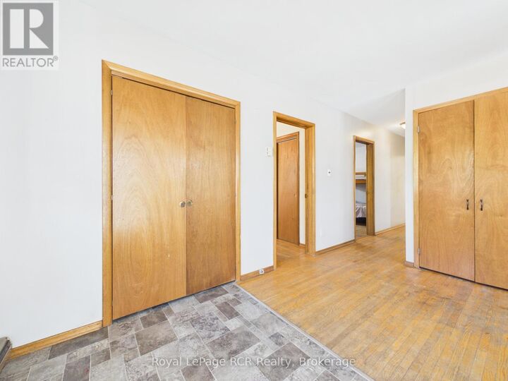 Property Photo:  153 Carling Terrace  ON N0G 2W0 