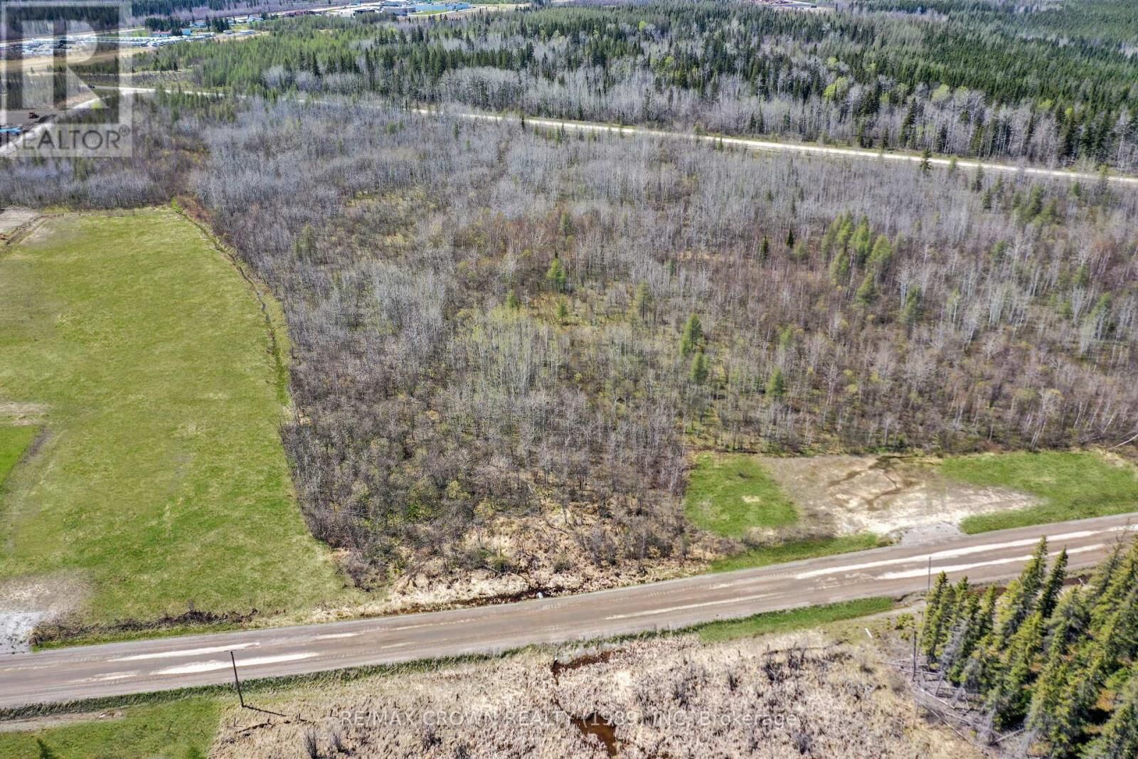 Property Photo:  69 Clear Lake Road North  ON P5N 2X7 