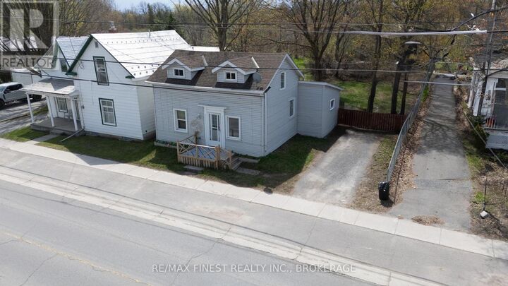 Property Photo:  167 Main Street  ON K0H 2H0 