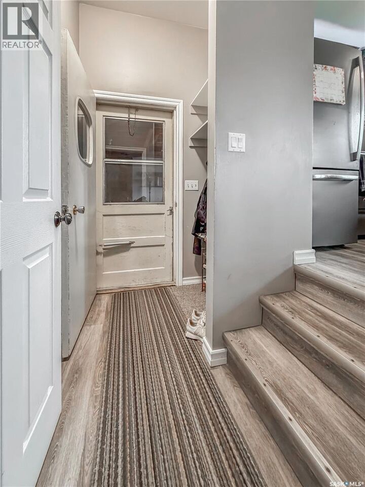 Property Photo:  507 Dennis Street  SK S0A 0X0 