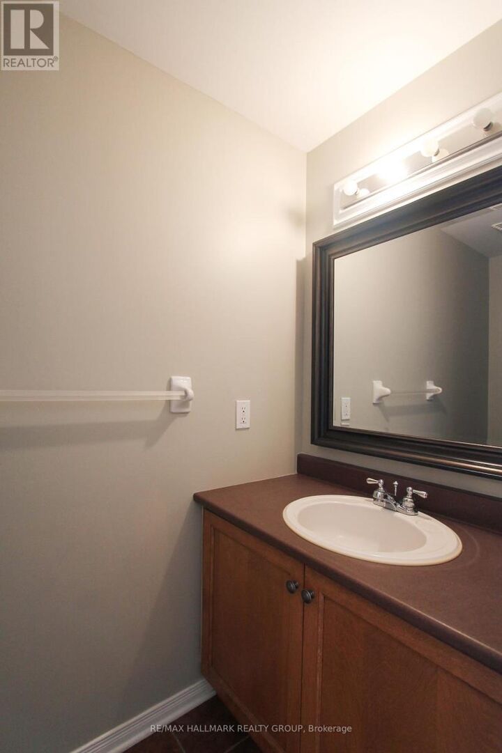 Property Photo:  55 Maxton Private  ON K1J 1J1 