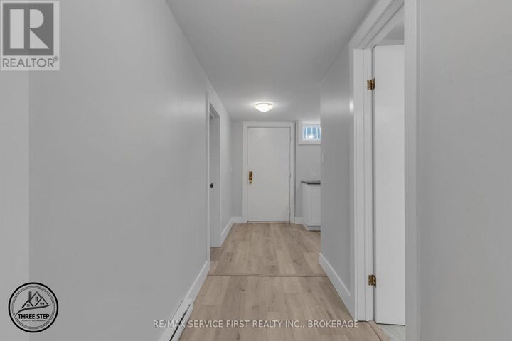Property Photo:  9 Rockford Place  ON K7K 5Z7 