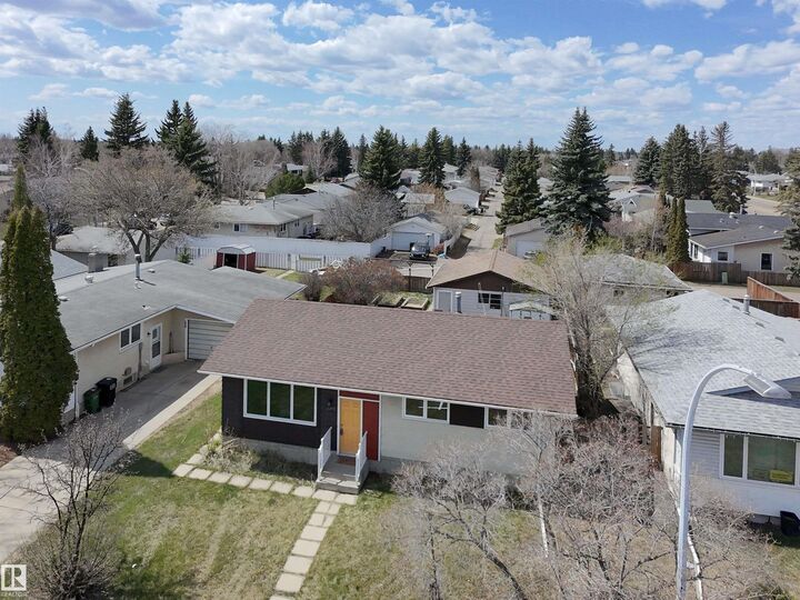 Property Photo:  3912 108 Street NW  AB T6J 1B9 