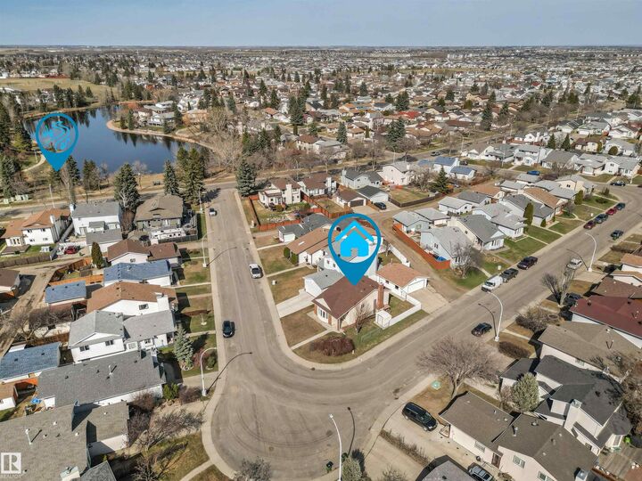 Property Photo:  16711 94 Street NW  AB T5Z 1Y1 