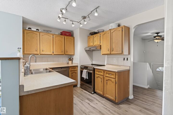 Property Photo:  107 Spruce Street  AB T9M 1E7 