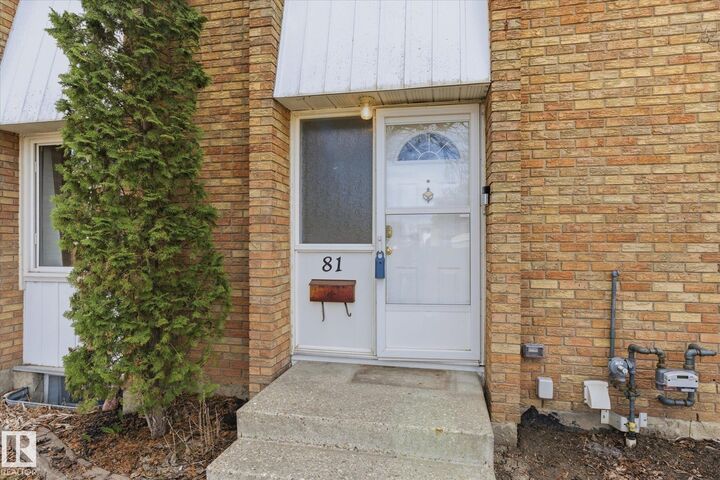 Property Photo:  81 Ridgewood Terrace  AB T8N 0E9 
