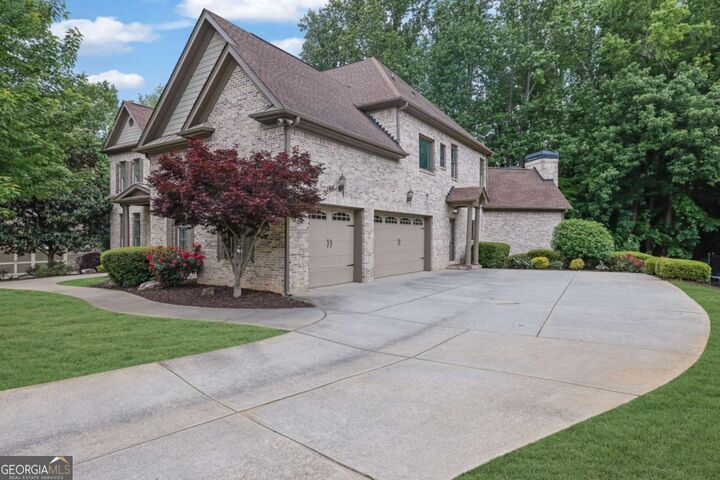 Property Photo: 4040 Preserve Crossing Lane GA 30040