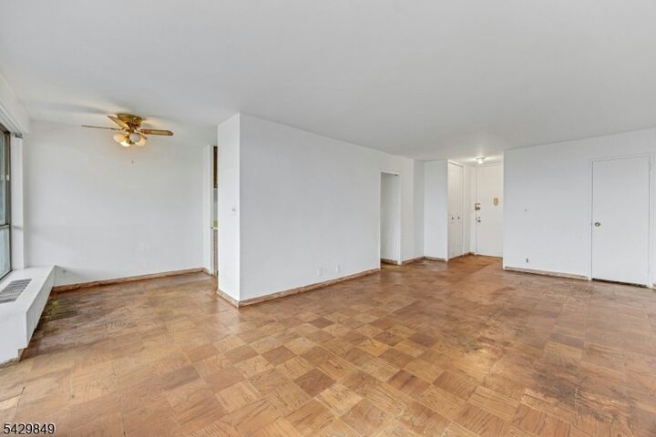 Property Photo:  2077 Center Ave 20C  NJ 07024 