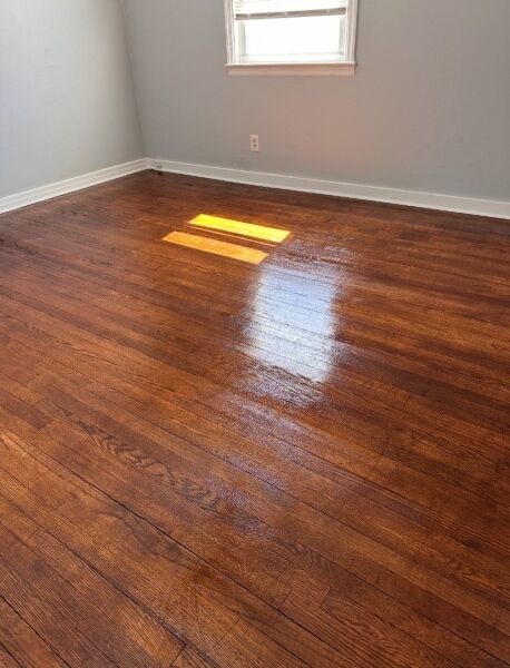Property Photo:  127 Roosevelt Ave 1  NJ 07016 