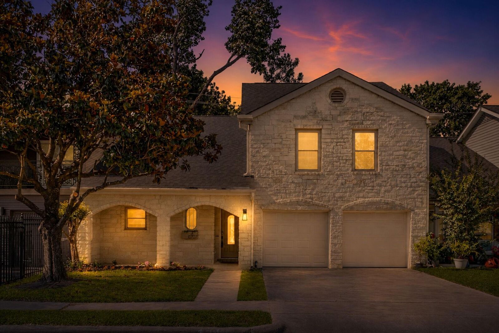 Property Photo: 10707 Boardwalk Street TX 77042