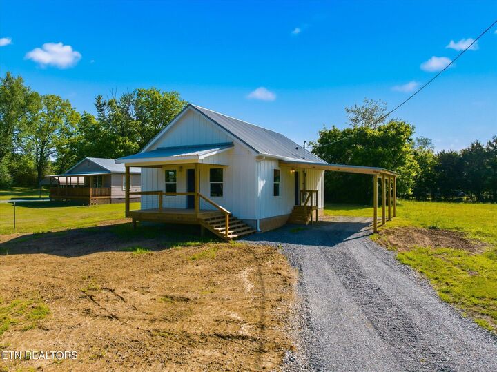 Property Photo:  310 Manilla Rd  TN 37329 