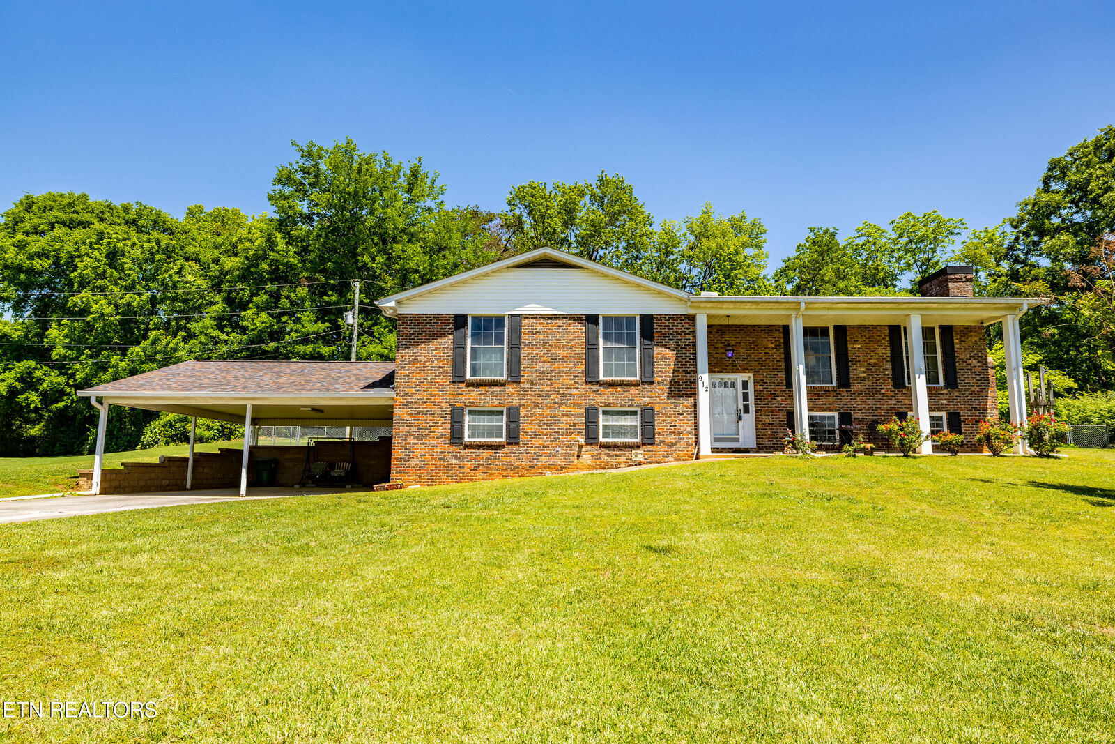 Property Photo:  912 Windemere Circle  TN 37804 