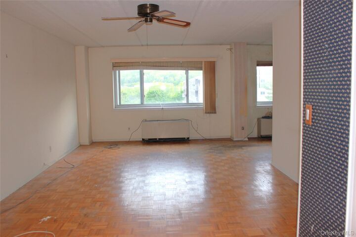 Property Photo:  410 Benedict Avenue 4J  NY 10591 