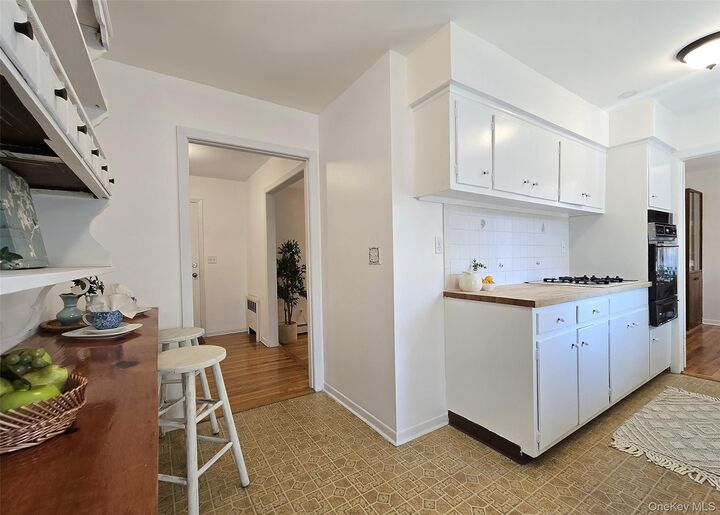 Property Photo:  102 McConnell Avenue  NY 11705 