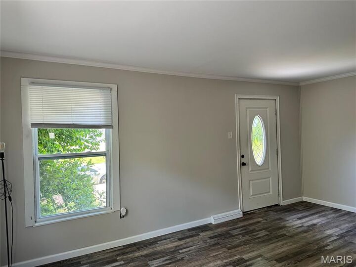 Property Photo:  40 N Missouri Avenue  IL 62220 